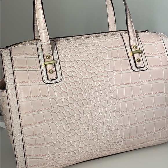 Anne Klein purse. - Picture 4 of 6
